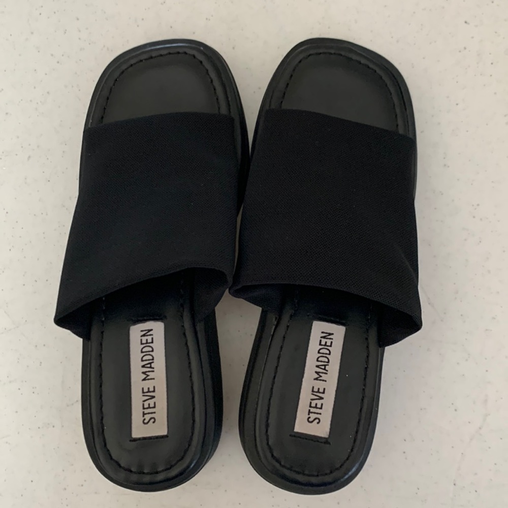 Steve Madden re-release Slinky Platform
